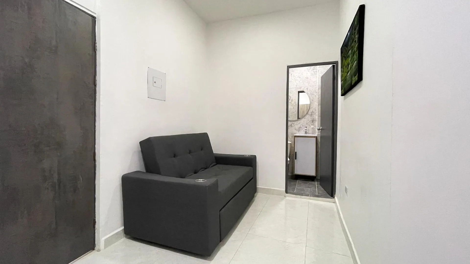アパート Apartamentos, Colores Del Estadio - Laureles. メデジン コロンビア