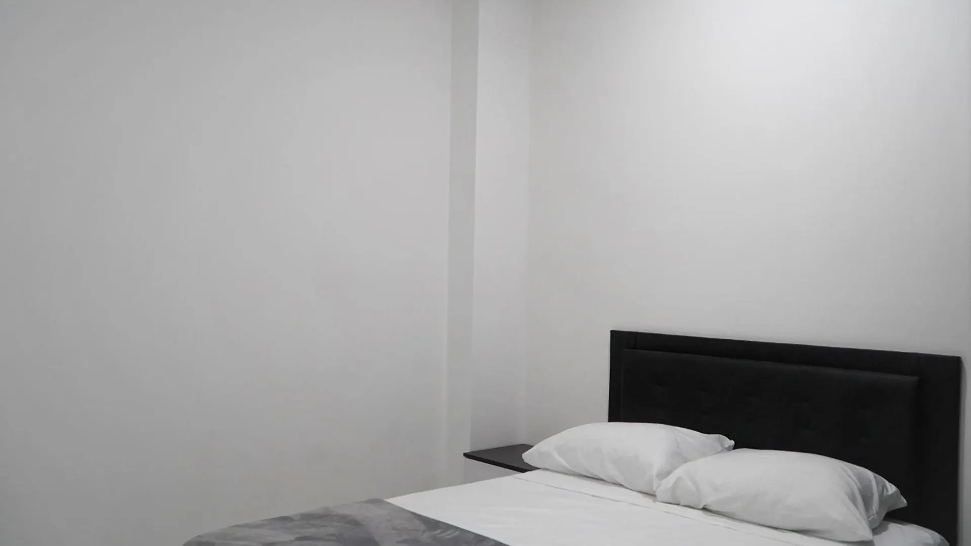 Apartamentos, Colores Del Estadio - Laureles. メデジン