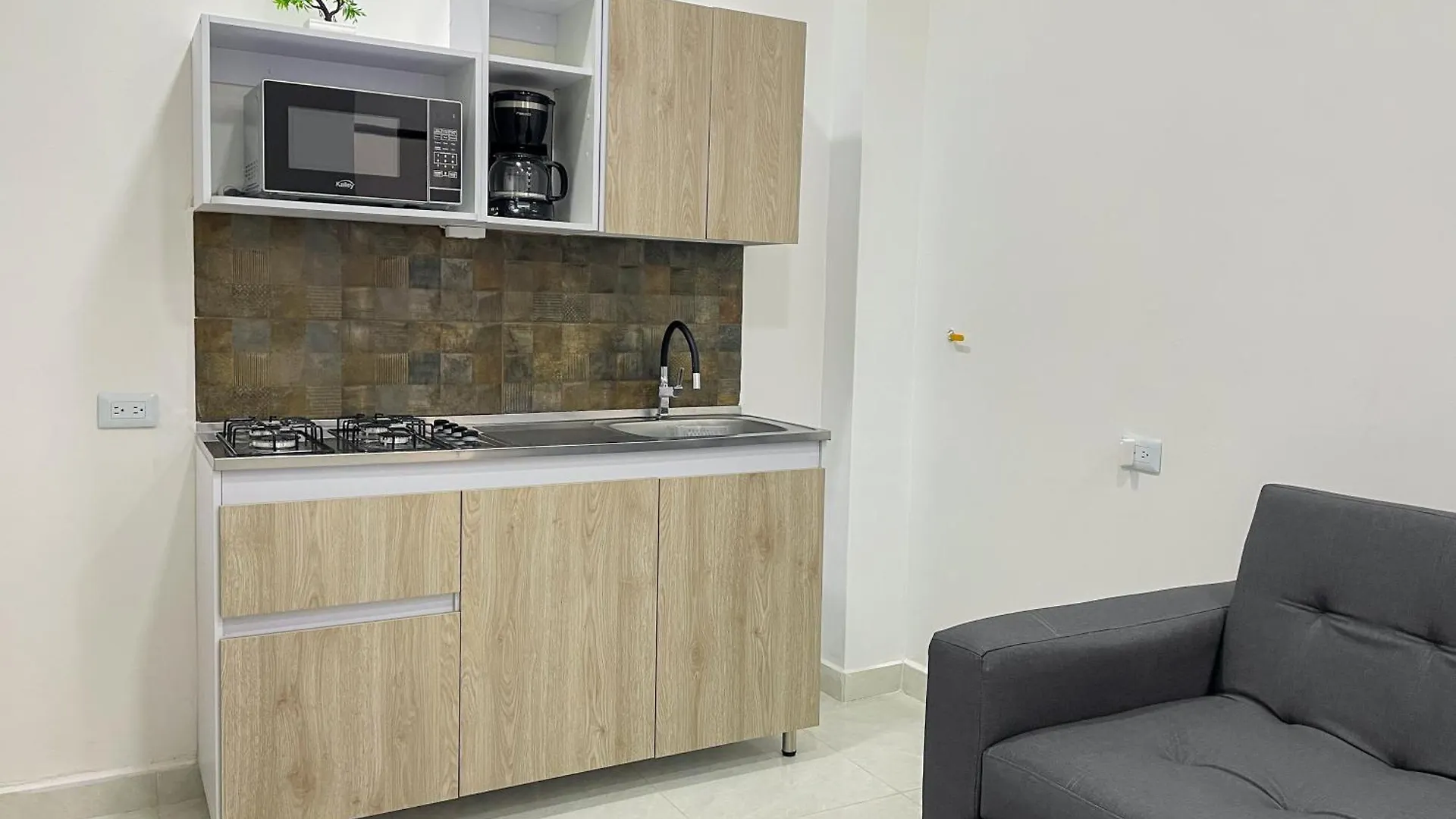 アパート Apartamentos, Colores Del Estadio - Laureles. メデジン コロンビア