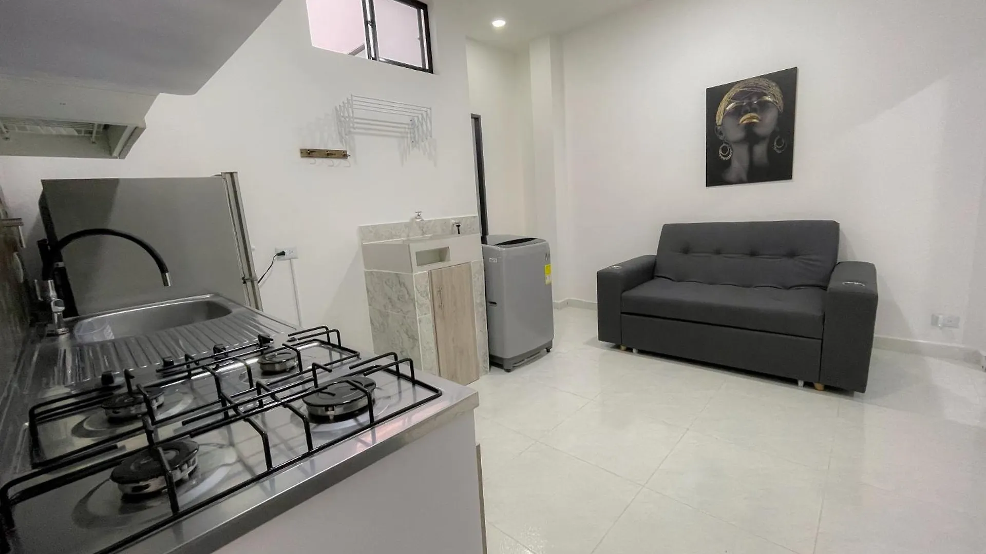 アパート Apartamentos, Colores Del Estadio - Laureles. メデジン コロンビア